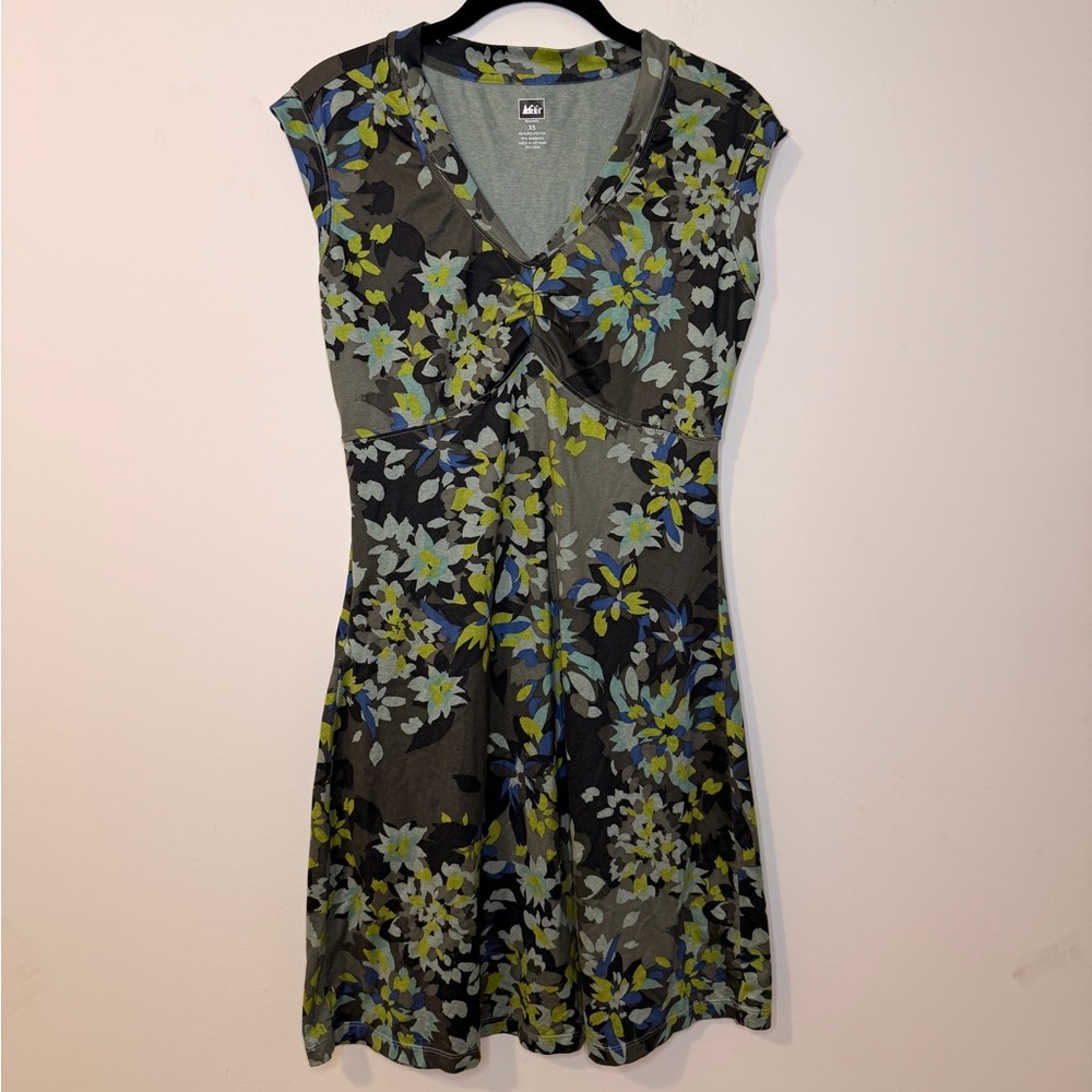 REI Short Sleeve Floral Dress, size XS